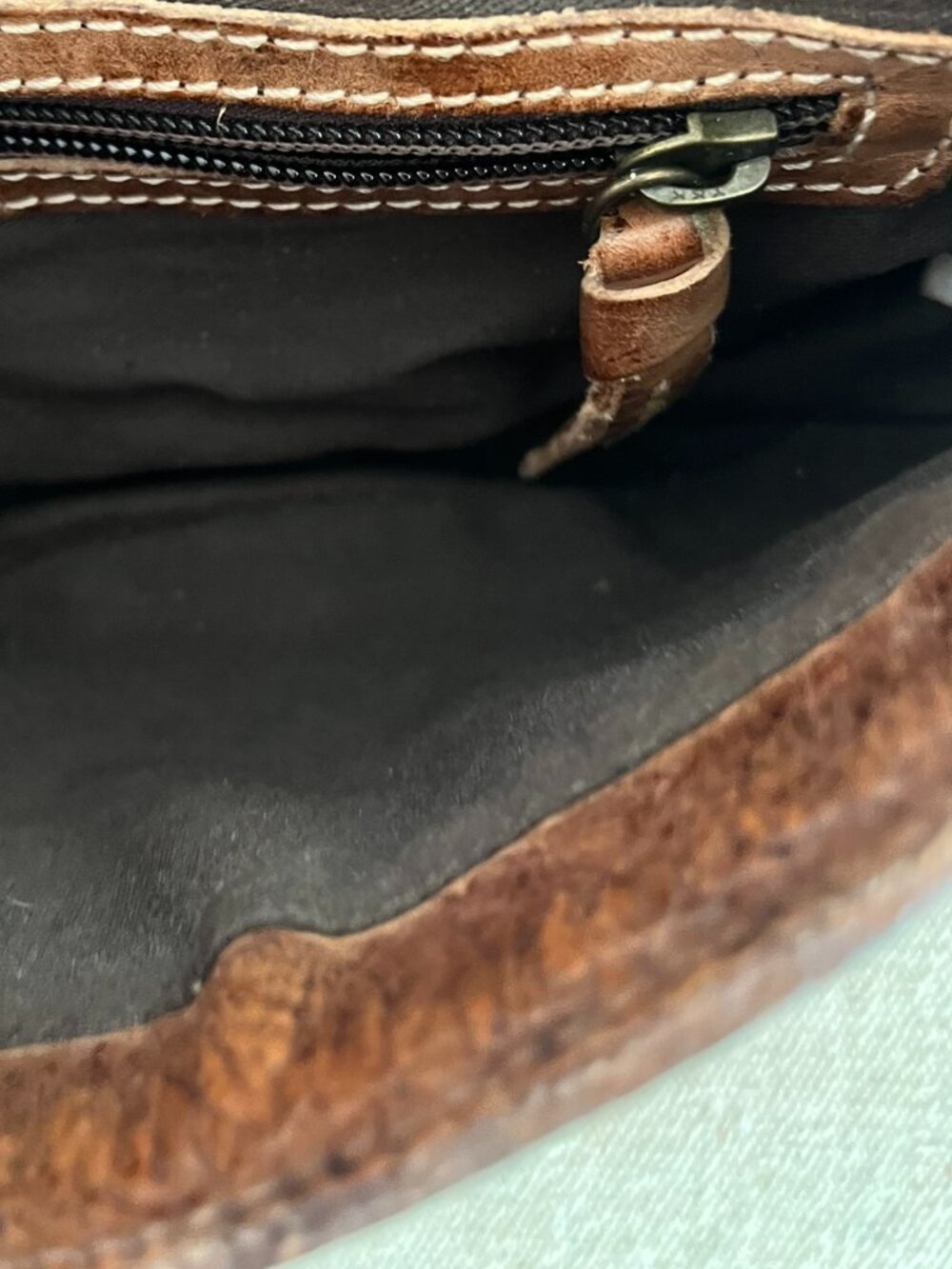 Bedstu Woman's brown Shoreline Crossbody Bag - Picture 5 of 14